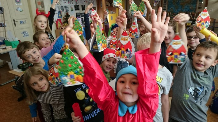 Ilustrační obrázek článku - Mikulášská nadílka a fotky II.B - prosinec 2018