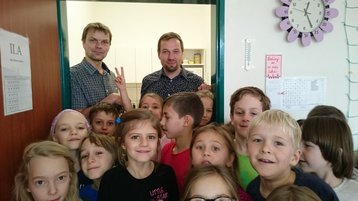 Ilustrační obrázek článku - Beseda o povolání ředitele školy aneb náš výlet vláčkem na ZŠ Kutnohorská