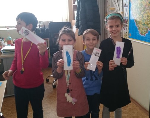 Ilustrační obrázek článku - Přespávání ve škole a předávání pololetního vysvědčení