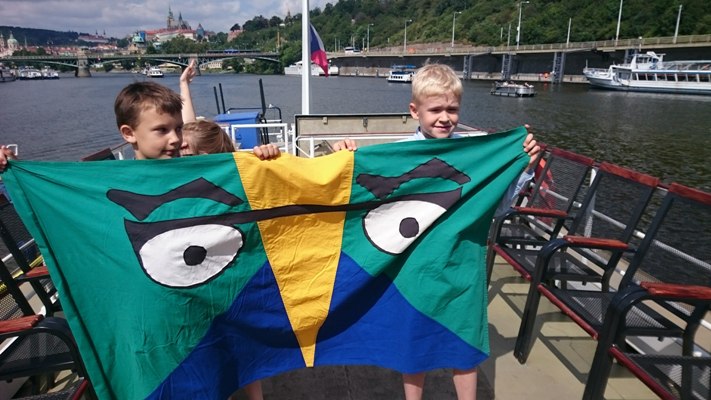 Ilustrační obrázek článku - PLAVBA PARNÍKEM S VODNÍKEM aneb netradiční předávání vysvědčení našim druháčkům